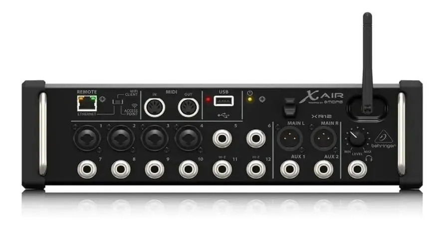 Mezcladora Behringer XR12