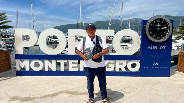 Libro Deja de Hacerte Wey en Porto Montenegro